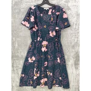 Tucker Women's Size M Silk Dress Floral Navy Pink  A-lined Knee length V-Neck